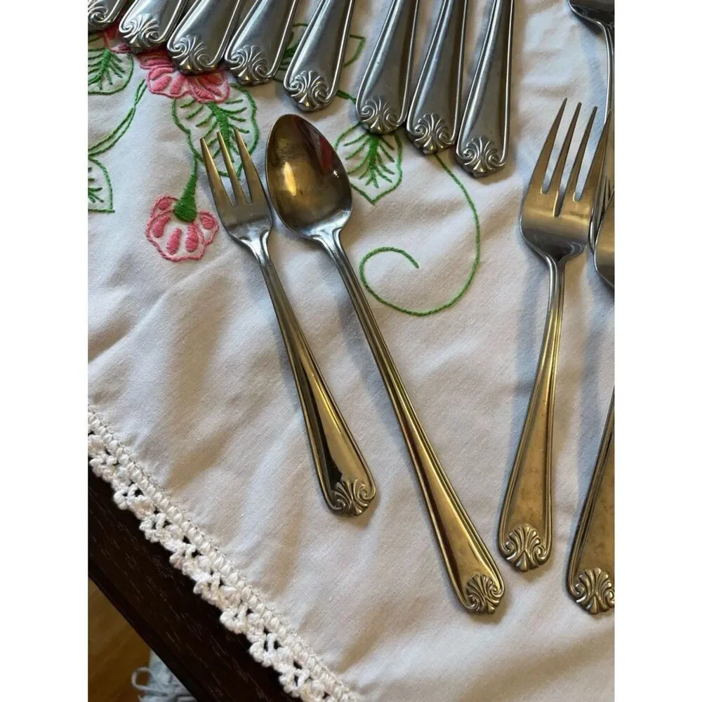 Cambridge Stainless SHELL Pattern Flatware Set/Pieces